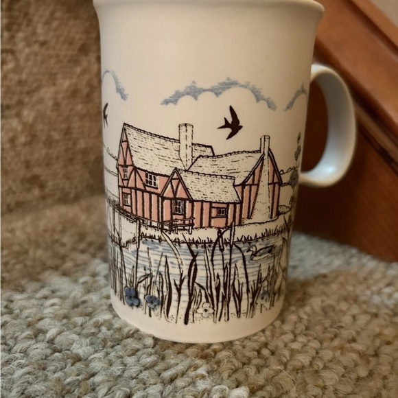 Dunoon Fine Bone China Farm Croft Scenic House Design Mug - Picture 1 of 9
